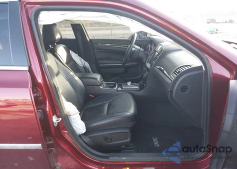 2015 Chrysler 300 Limited z USA, uszkodzony, nr VIN 2C3CCAAGXFH898878